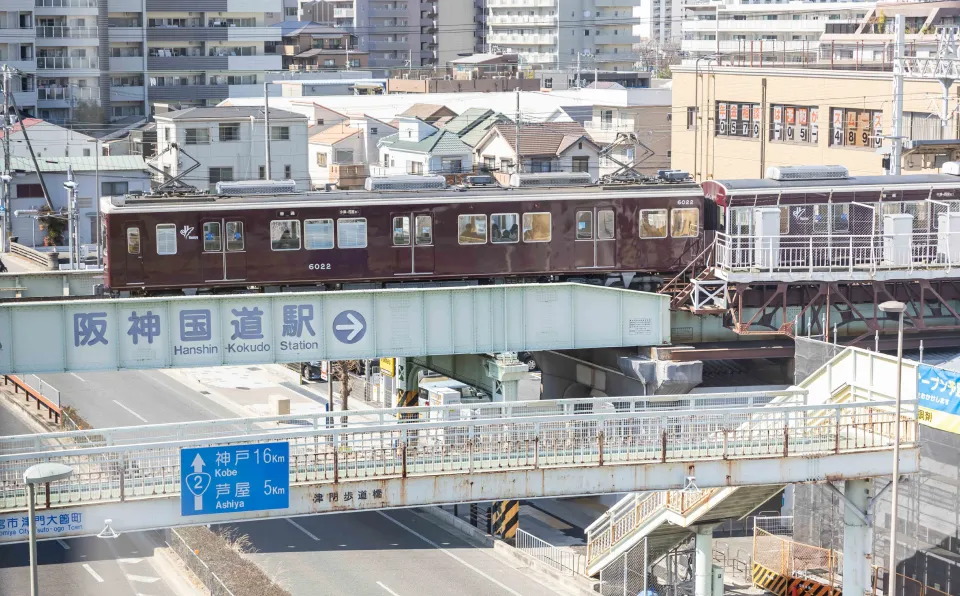 西宮市　阪神国道駅前クリニックビル 外観